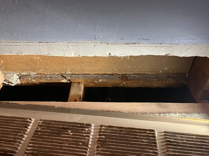 Air intake register after being cleaned. Clear of any dust or debris.
